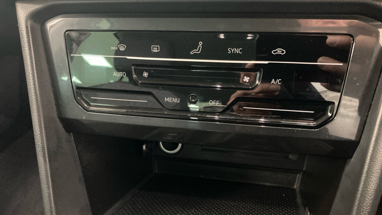 Volkswagen Tiguan 1.5 TSI 150 Life 5dr Petrol Estate